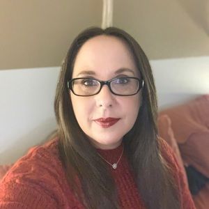 Meet your Posher, Yolanda